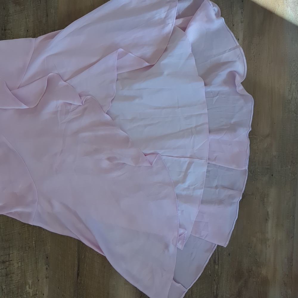 Express Light Pink Ruffled Chemise - Picture 4 of 5